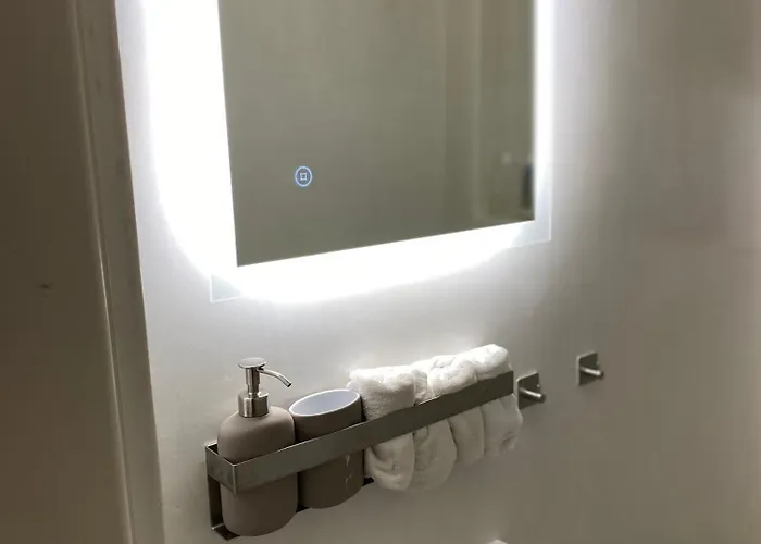 Delta With Sea View And Pool アパート *