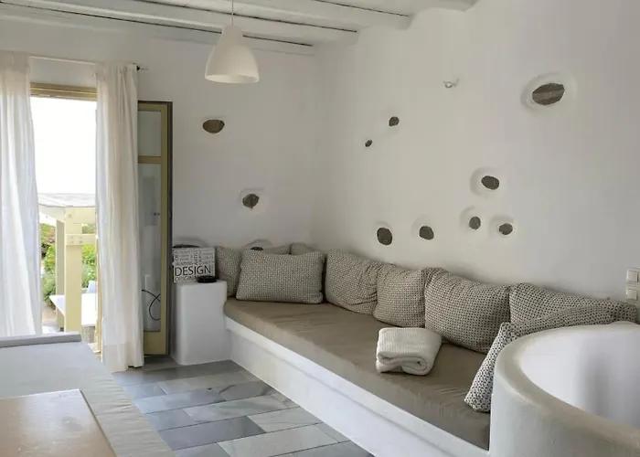 Delta With Sea View And Pool クリシ・アクティ